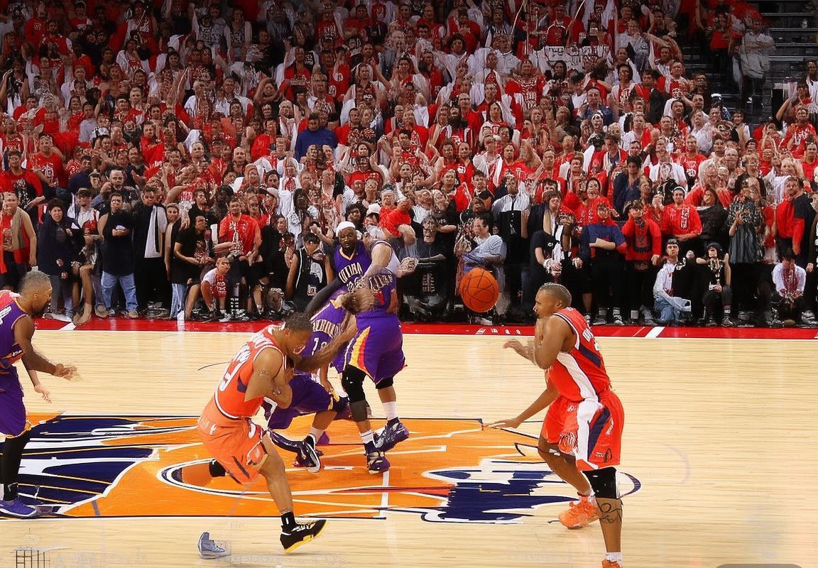 2015NBA季后赛：火箭对鹈鹕巅峰对决精彩回顾